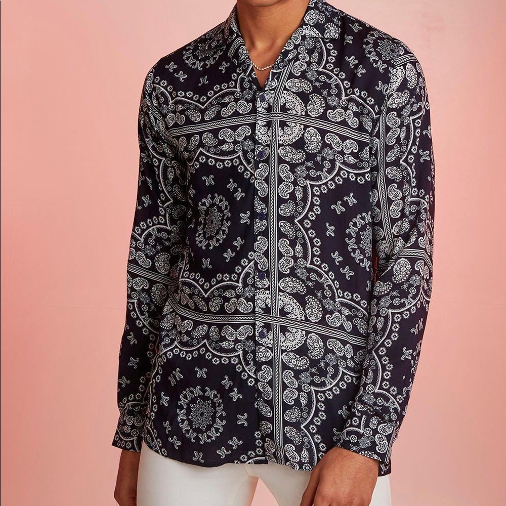 Bandana Print Longe Sleeve Revere Shirt